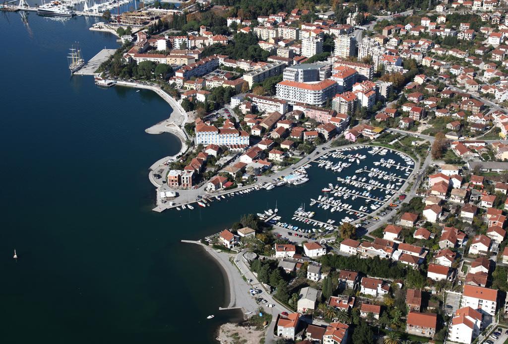 Guesthouse Lanca Tivat Eksteriør bilde